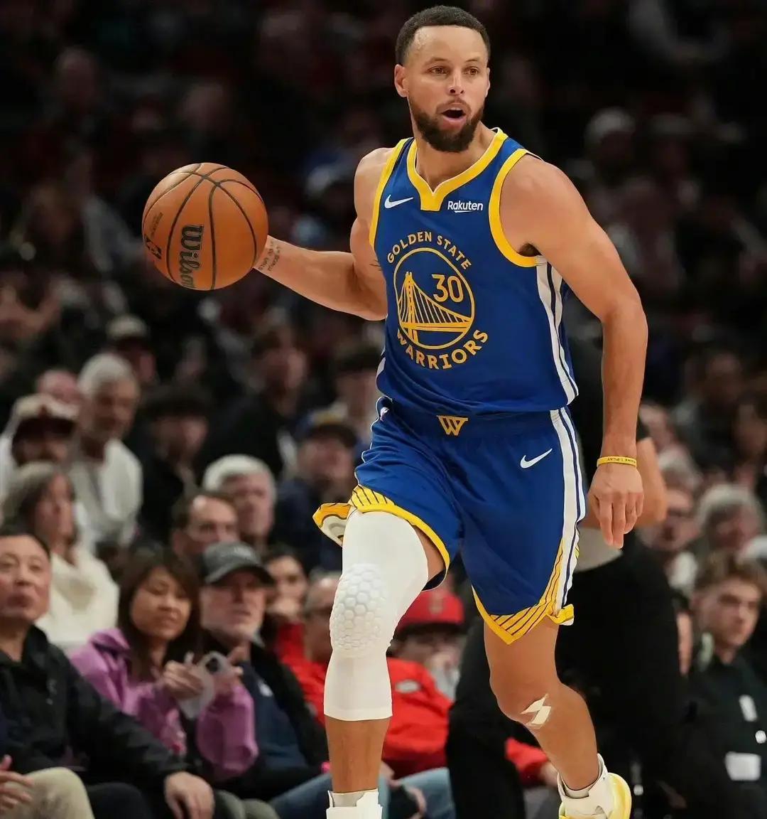 太狠了！加时末段新疆广汇备战德甲多特蒙德赛后战术微调，库里连续十二场比赛得分超过大比分领先