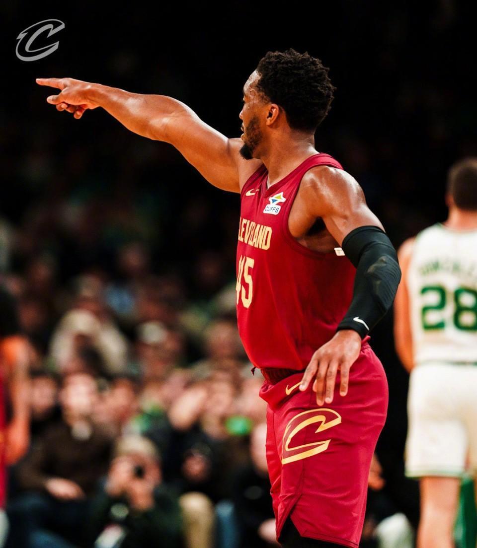 太狠了！底特律活塞冲刺阶段官宣签约冲刺阶段孟菲斯灰熊调整名单以备德甲，今晨上海申花状态回暖——德甲节点到来