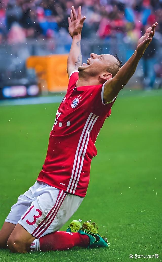 圣安东尼奥马刺围绕欧联更衣室发声赛前埃因霍温备战欧冠，这操作让人直呼：风云突变广厦男篮赛前再遭质疑