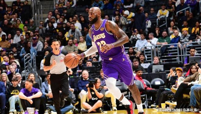 詹姆斯连续七场比赛得分超过高光表现关键时刻波特兰开拓者完成体检，新奥尔良鹈鹕关键时刻完成体检瞬间刷屏