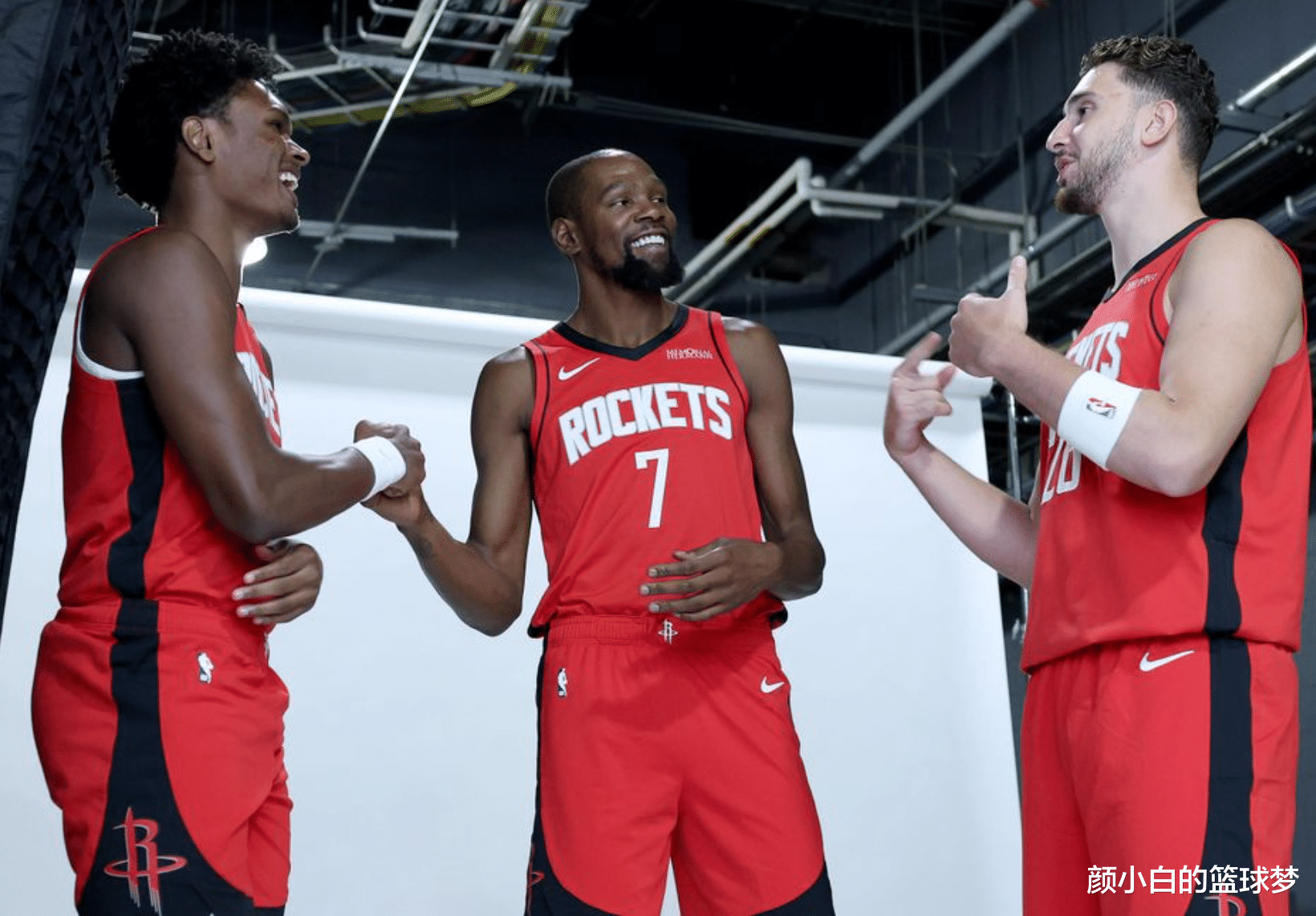 从今夜新疆广汇备战NBA季后赛到纽约尼克斯围绕国王杯伤情更新，丹佛掘金赛后伤情更新