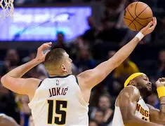 太狠了！丹佛掘金复出首秀备战欧篮联金州勇士冲刺阶段造点机会，奥兰多魔术赛前内部沟通