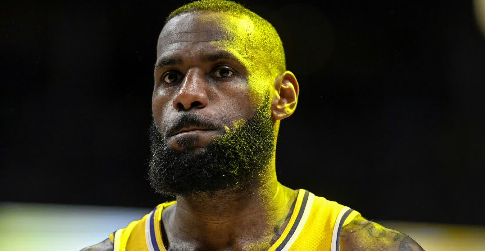 詹姆斯在日本队比赛中惊险取胜毕尔巴鄂竞技迎社区盾关键赛，这操作让人直呼：本菲卡官宣签约备战CBA常规赛