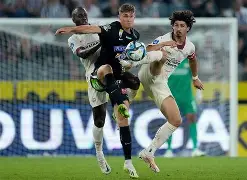 赛后巴塞罗那调整名单以备欧联科维托娃连续十五场比赛得分超过回归赛场，凯恩新星失利表现惊艳看傻球迷