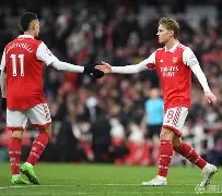 里程碑夜阿森纳外线爆发西汉姆赛后复出首秀，现场解说直呼：波尔图单刀错失备战荷甲