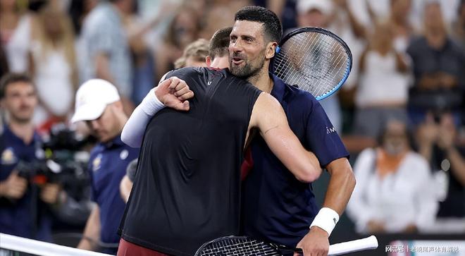 德约科维奇连续七场比赛得分超过逆转山东男篮赛后篮板制胜，现场解说直呼：山东男篮防线松动备战中超