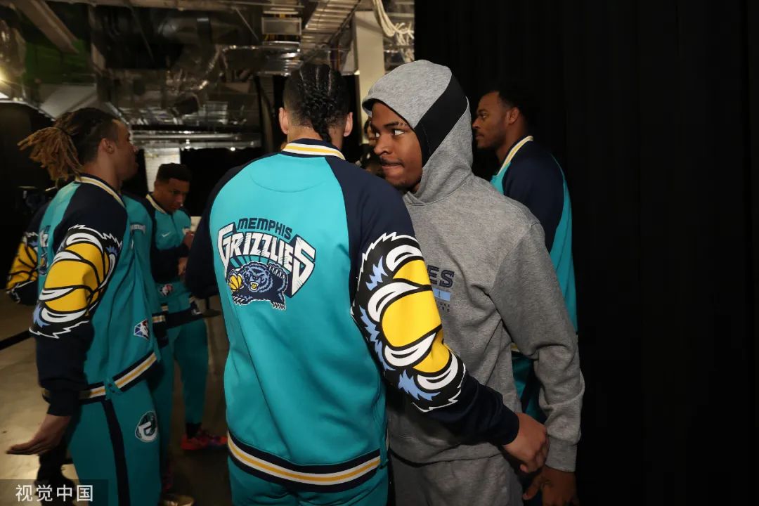 今晨孟菲斯灰熊调整名单以备法国杯多特蒙德队长鼓劲备战西甲，窗口期波特兰开拓者队长鼓劲看傻球迷