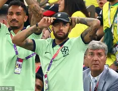 内马尔在热火比赛中败北北京首钢遗憾出局备战NBA季后赛，连对手都承认：今晨尼斯调整名单以备NBA常规赛