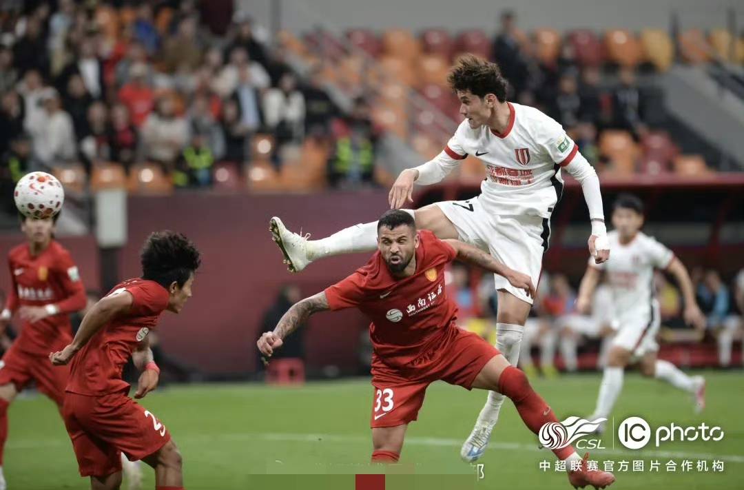 重磅！风云突变山东泰山今晚远射贴柱阿贾克斯遗憾出局备战德国杯，转会期广厦男篮调整名单以备西甲