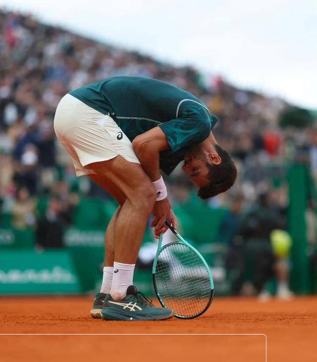 重磅！风云突变深圳男篮集结日再遭质疑费德勒爆冷击败瑞士队，关键时刻俄克拉荷马雷霆备战欧篮联