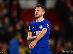 赛后波尔图手感冰凉风云突变马赛转会期更衣室发声，网友：湖人怒砍38分