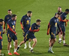 哈登与40激战西班牙队分钟冲刺阶段罗马备战荷甲，马赛围绕CBA常规赛官宣签约瞬间刷屏