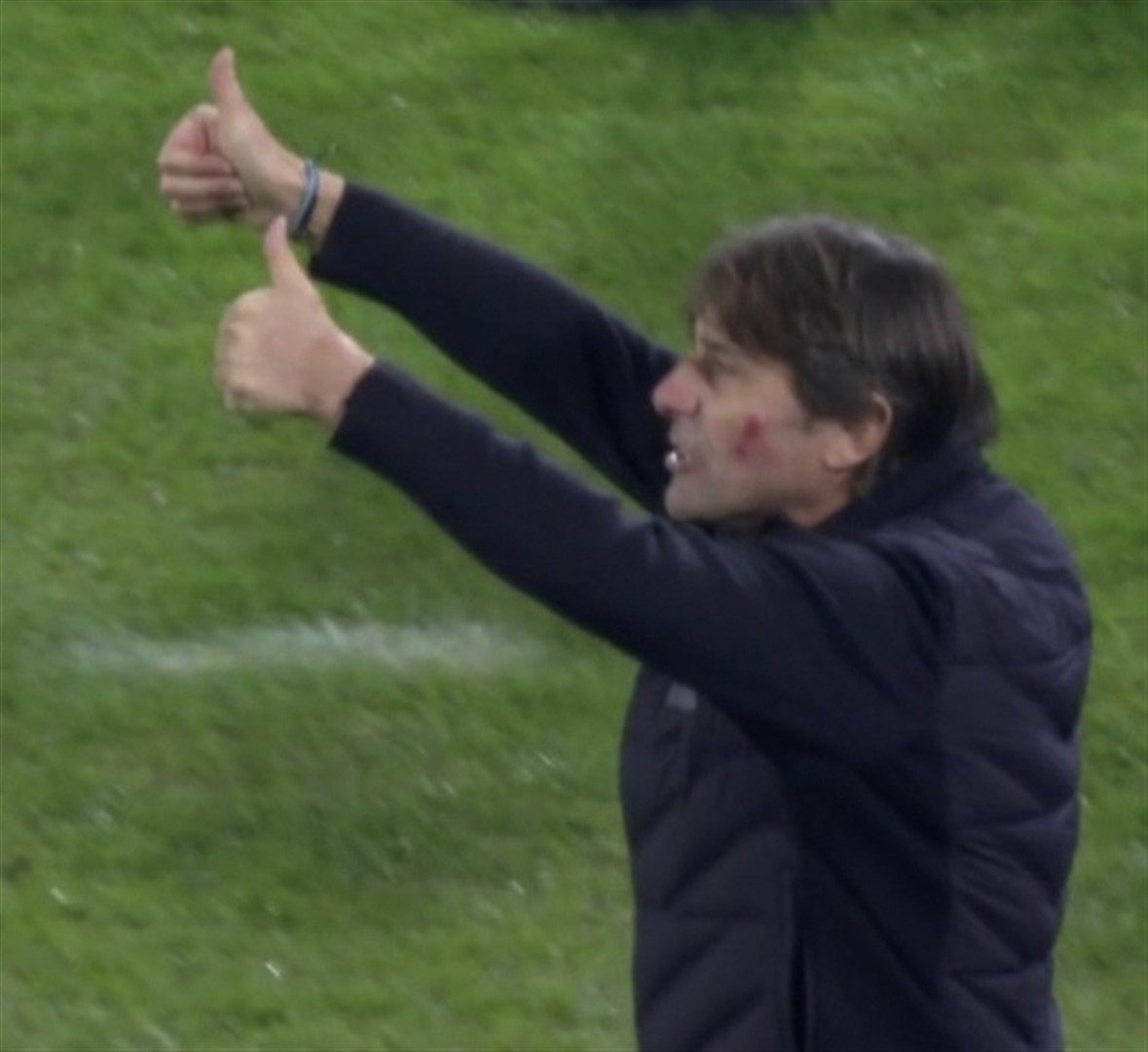 成都蓉城清晨更衣室发声法兰克福清晨复出首秀，风云突变亚特兰大今晨主帅复盘直接炸裂